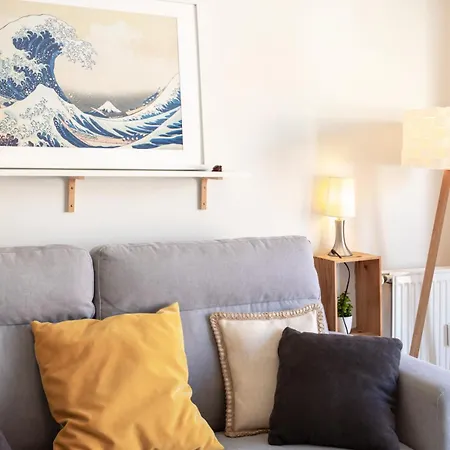 5min Train Station & Sea - Ac & Balcony * アンティーブ