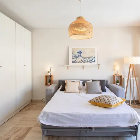 5min Train Station & Sea - Ac & Balcony *