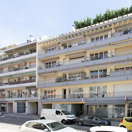 Appartement 5min Train Station & Sea - Ac & Balcony *