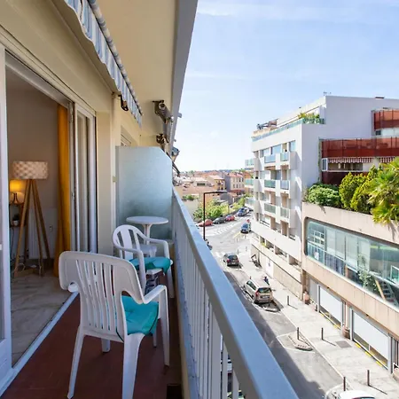 5min Train Station & Sea - Ac & Balcony