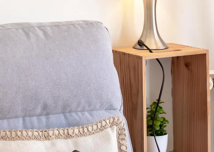 Daire 5min Train Station & Sea - Ac & Balcony