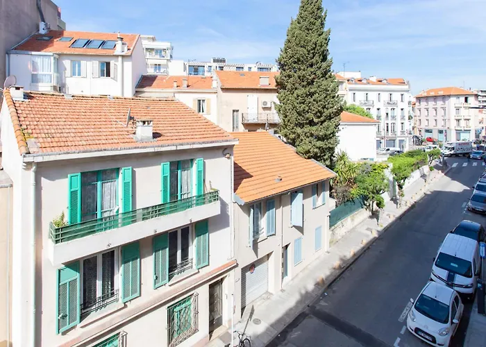 Daire 5min Train Station & Sea - Ac & Balcony *